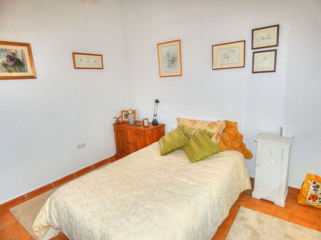 3 sypialnia Willa na sprzedaż w Riogordo z basenem garażem - 575 000 € (Ref: 5119511)