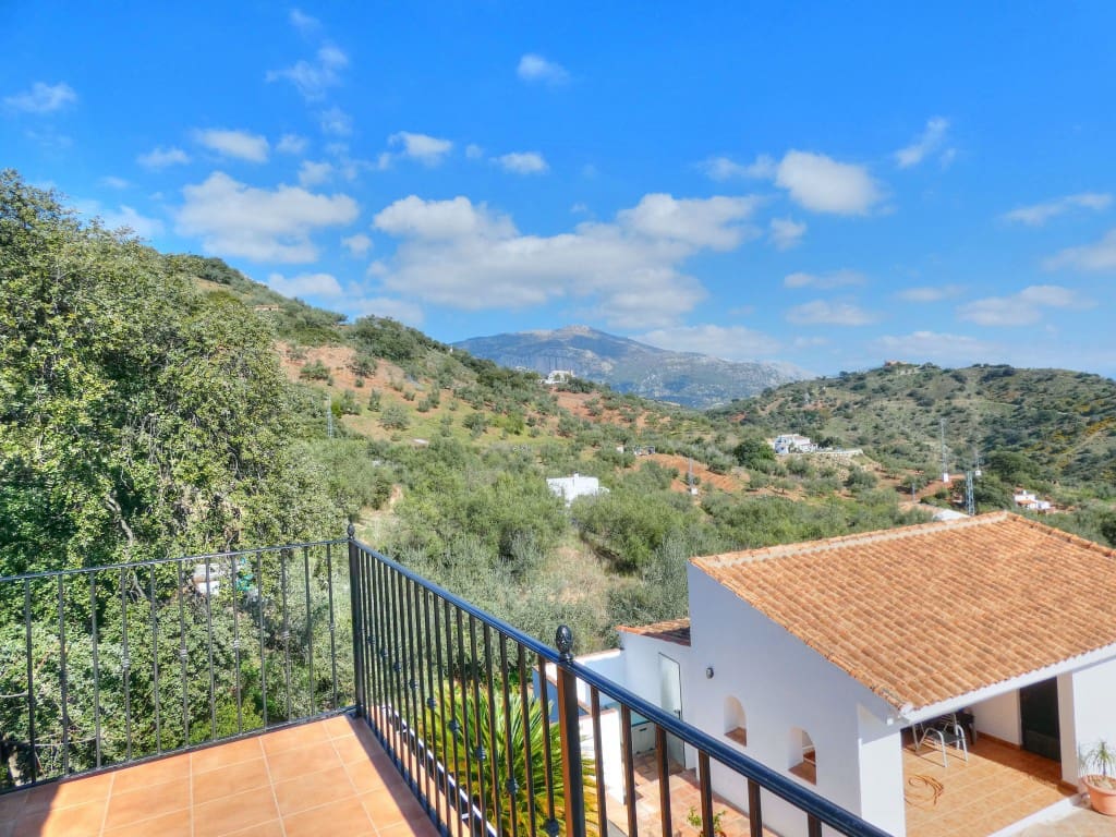 3 sypialnia Willa na sprzedaż w Riogordo z basenem garażem - 575 000 € (Ref: 5119511)