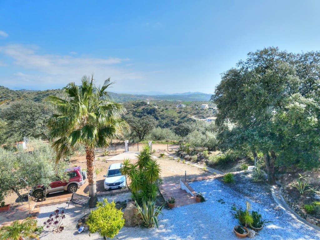 3 sypialnia Willa na sprzedaż w Riogordo z basenem garażem - 575 000 € (Ref: 5119511)