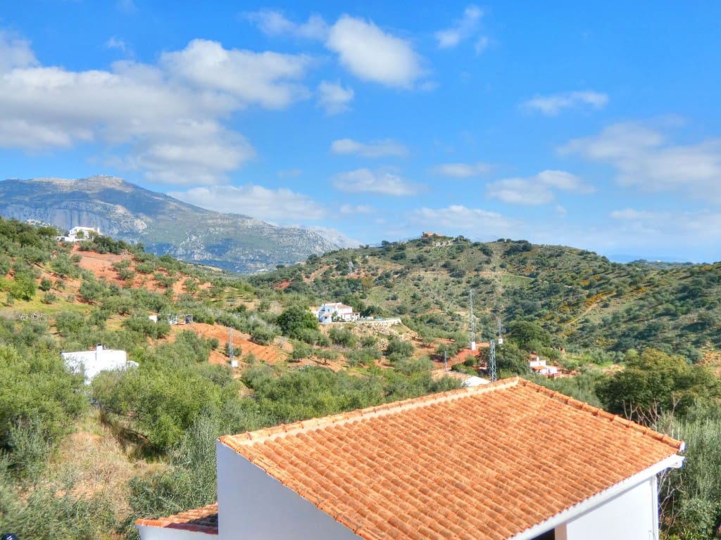 3 sypialnia Willa na sprzedaż w Riogordo z basenem garażem - 575 000 € (Ref: 5119511)