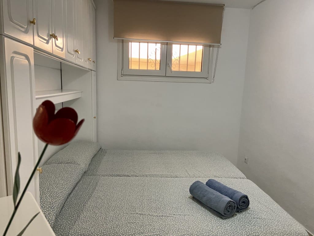 1 quarto Apartamento para arrendar em Benajarafe com piscina - 700 € (Ref: 5526780)
