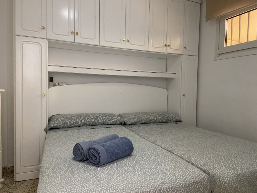1 quarto Apartamento para arrendar em Benajarafe com piscina - 700 € (Ref: 5526780)