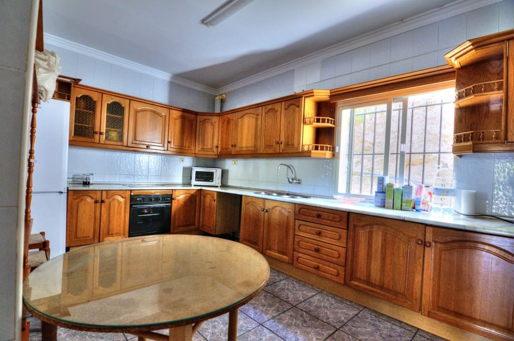 10 soveværelse Finca/Landehus til salg i Rubite med garage - € 849.900 (Ref: 5551930)