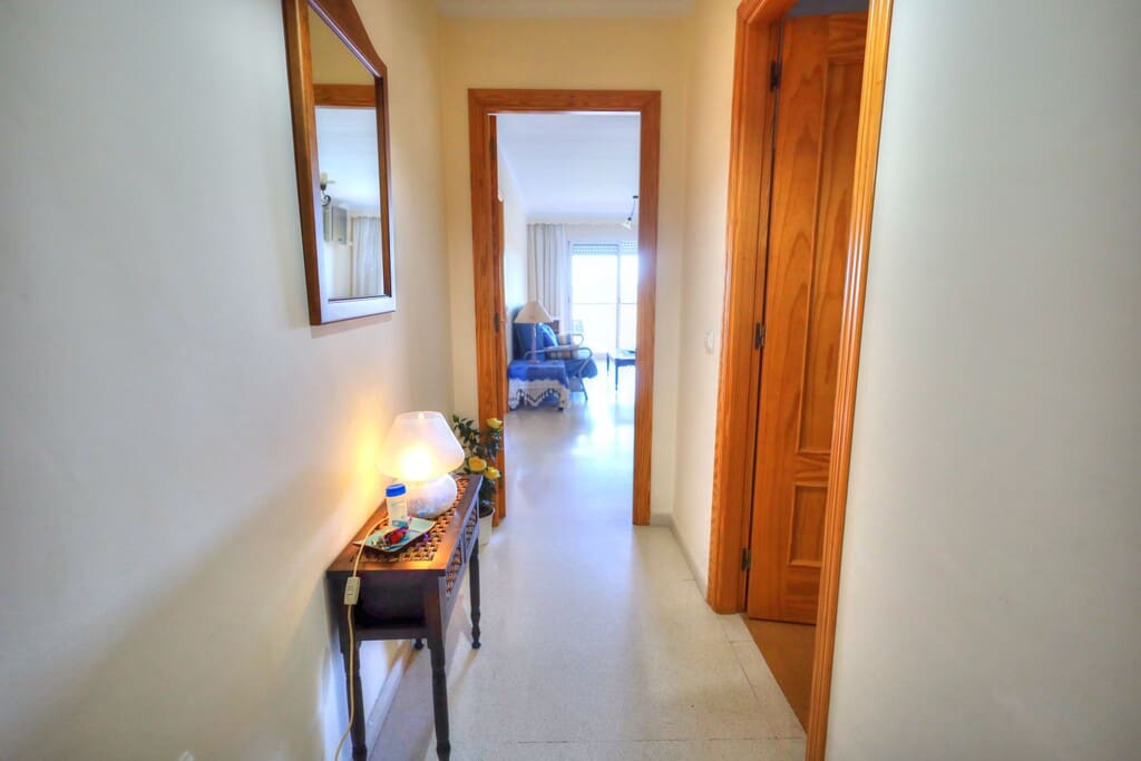 2 sovrum Lägenhet att hyra i Benajarafe med pool garage - 850 € (Ref: 6421411)