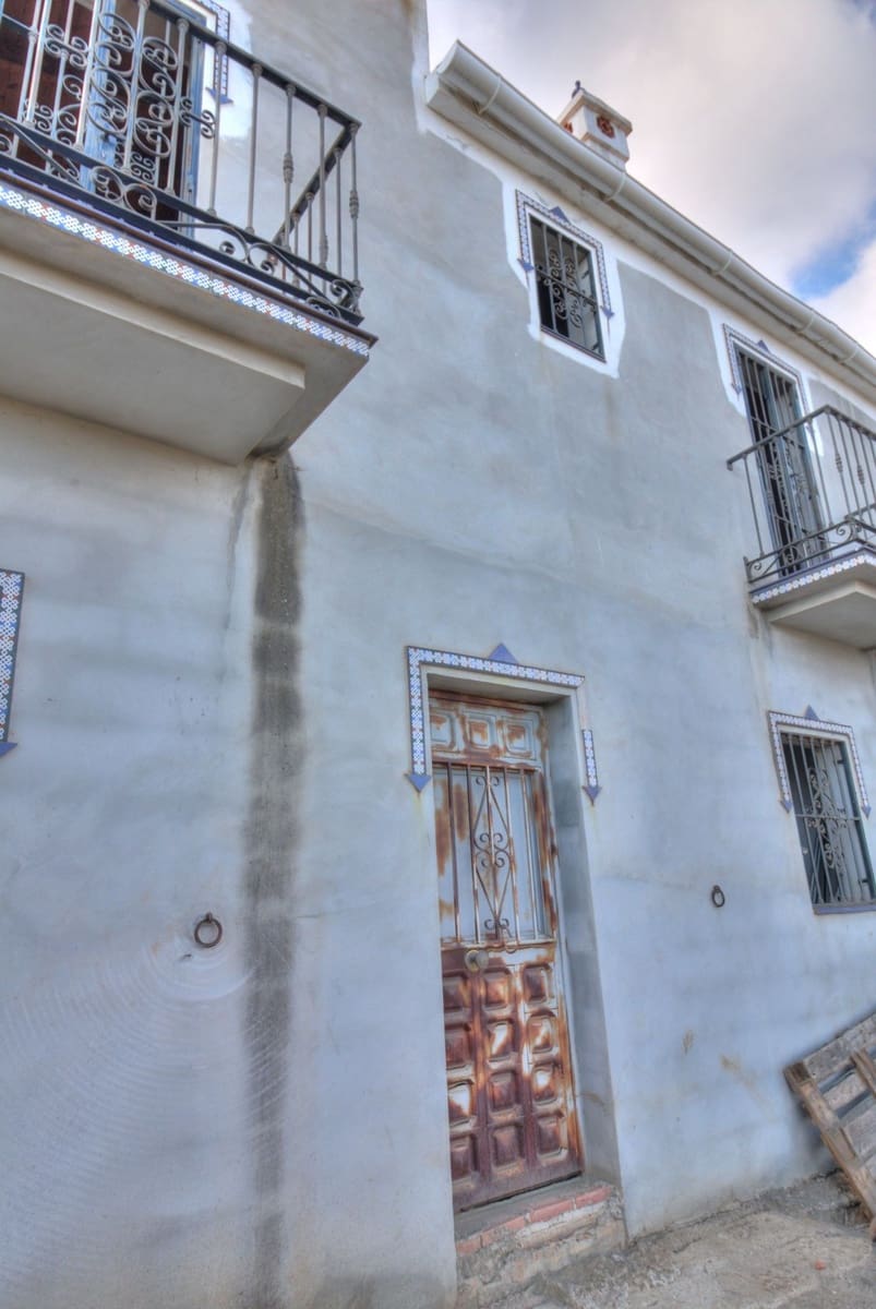 2 soveværelse Finca/Landehus til salg i Cutar - € 103.000 (Ref: 6624119)