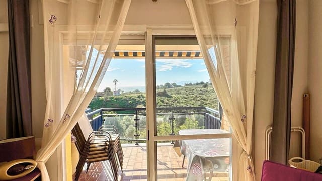 2 bedroom Apartment for rent in Benajarafe, Vélez-Málaga with pool garage - € 900 (Ref: 6946234)