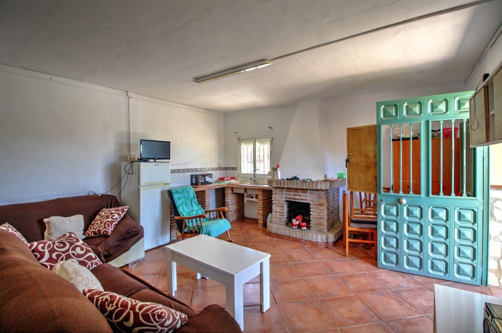 3 soveværelse Finca/Landehus til salg i Velez-Malaga - € 160.000 (Ref: 7078774)