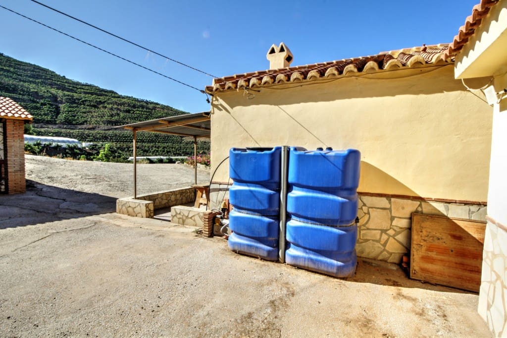 3 soveværelse Finca/Landehus til salg i Velez-Malaga - € 160.000 (Ref: 7078774)