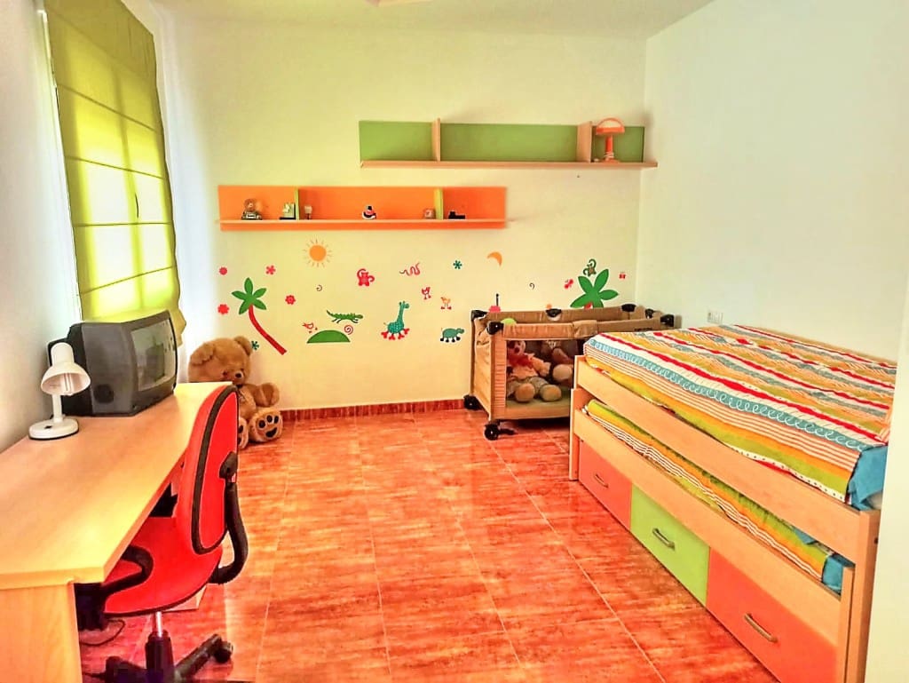 3 soveværelse Byhus til salg i Freila - € 130.000 (Ref: 7292623)