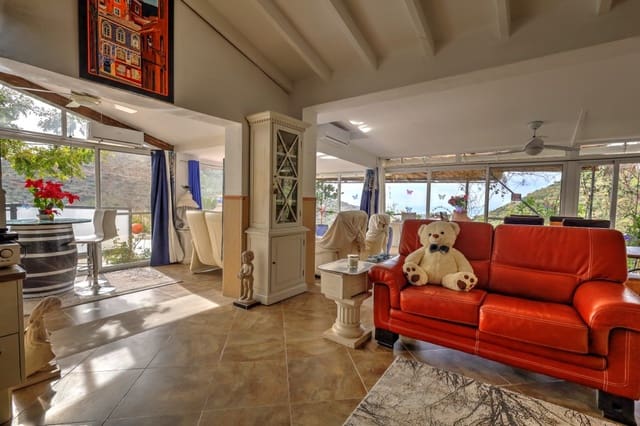 3 sovrum Finca/Hus på landet till salu i Arenas med pool garage - 439 000 € (Ref: 7440826)