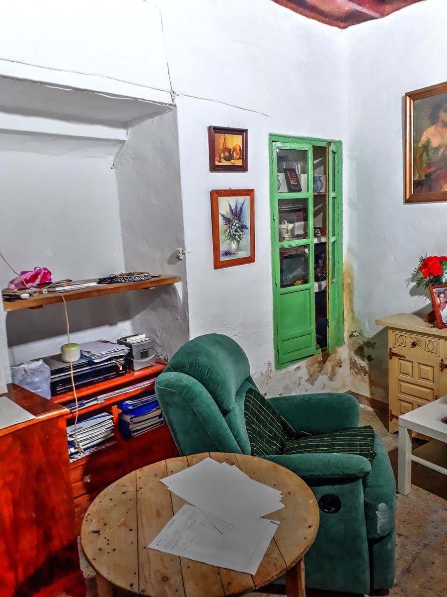 11 soveværelse Hotel til salg i Alfarnate - € 95.000 (Ref: 7478410)