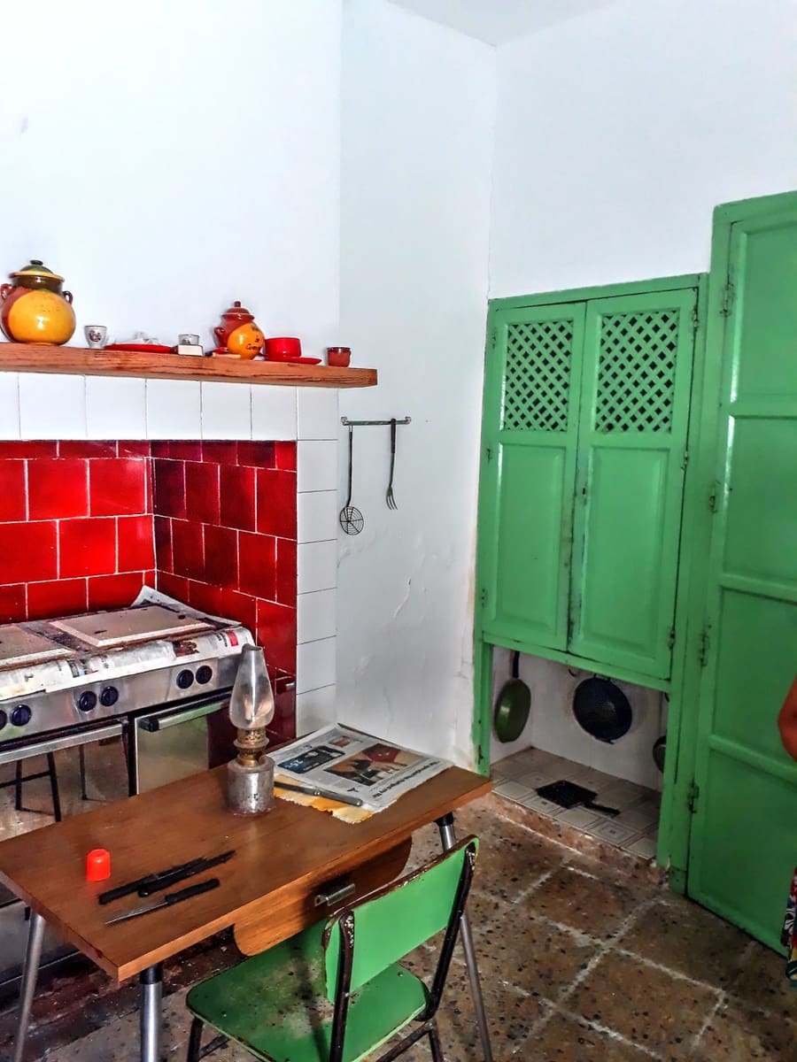 11 soveværelse Hotel til salg i Alfarnate - € 95.000 (Ref: 7478410)