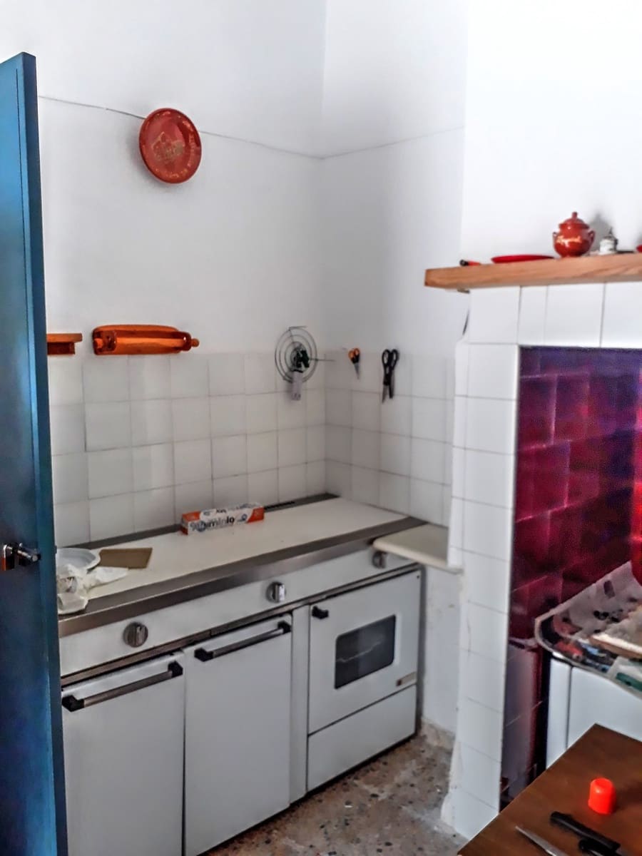 11 soveværelse Hotel til salg i Alfarnate - € 95.000 (Ref: 7478410)