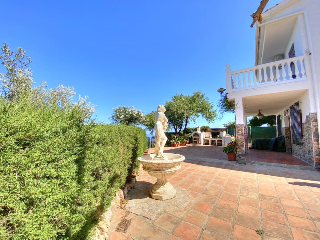 3 quarto Quinta/Casa Rural para venda em Moclinejo com piscina garagem - 440 000 € (Ref: 7650415)