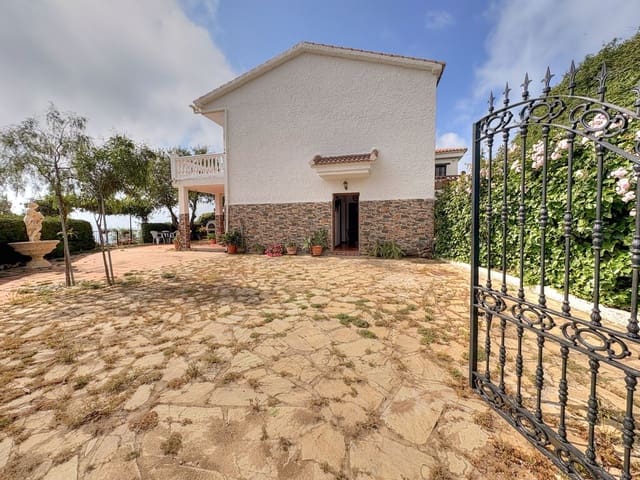 3 soveværelse Finca/Landehus til salg i Moclinejo med swimmingpool garage - € 440.000 (Ref: 7650415)