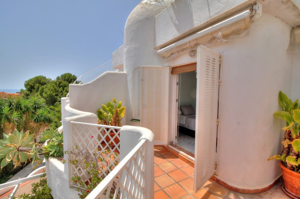 2 bedroom Townhouse for rent in Benajarafe with pool - € 900 (Ref: 7698978)