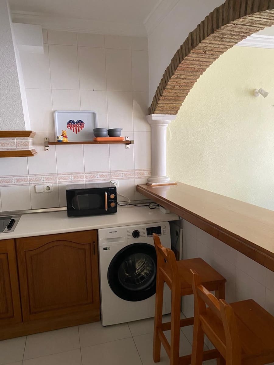 2 bedroom Townhouse for rent in Benajarafe with pool - € 900 (Ref: 7698978)