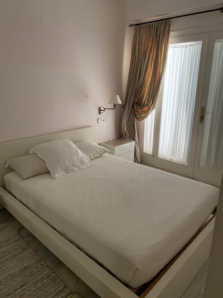 2 bedroom Townhouse for rent in Benajarafe with pool - € 900 (Ref: 7698978)