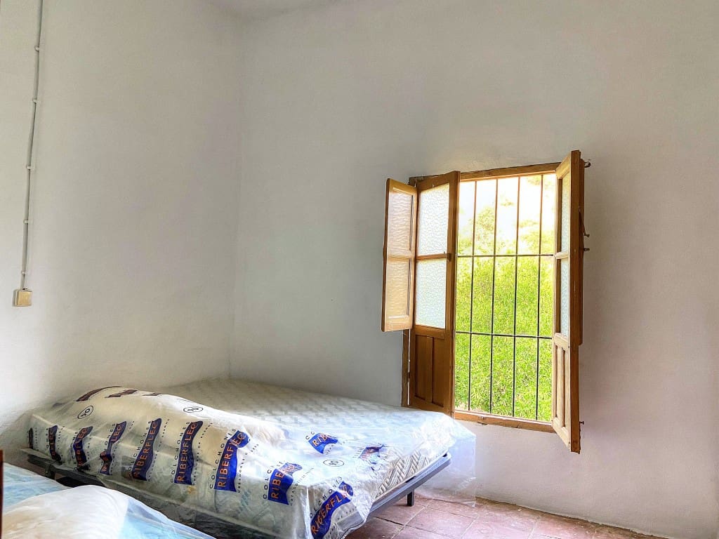 4 sypialnia Finka/Dom wiejski na sprzedaż w Riogordo z basenem garażem - 373 000 € (Ref: 7724637)