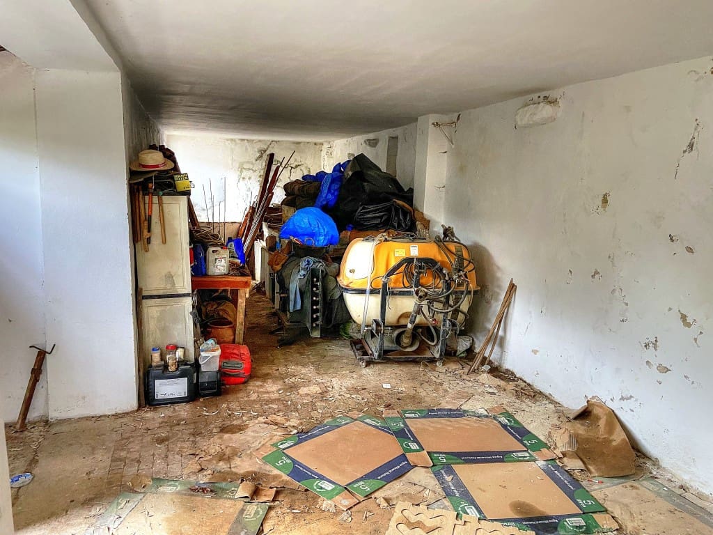 4 sypialnia Finka/Dom wiejski na sprzedaż w Riogordo z basenem garażem - 373 000 € (Ref: 7724637)