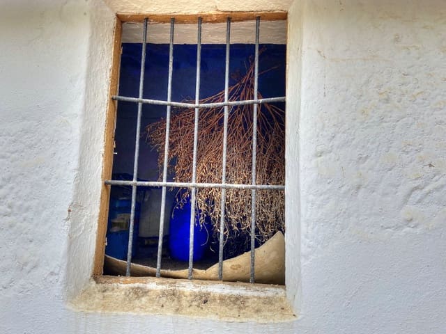 4 sypialnia Finka/Dom wiejski na sprzedaż w Riogordo z basenem garażem - 373 000 € (Ref: 7724637)