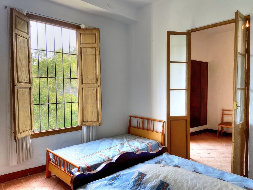 4 sypialnia Finka/Dom wiejski na sprzedaż w Riogordo z basenem garażem - 373 000 € (Ref: 7724637)