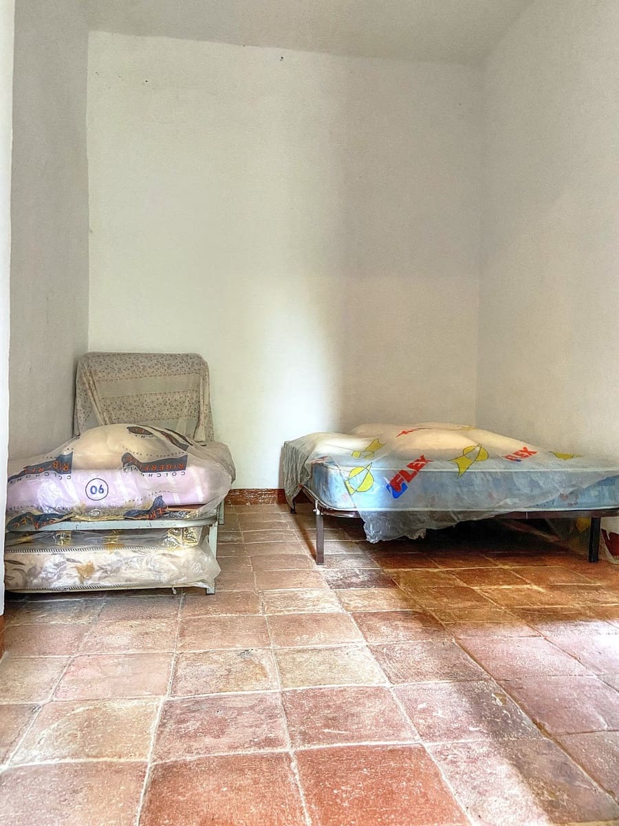 4 sypialnia Finka/Dom wiejski na sprzedaż w Riogordo z basenem garażem - 373 000 € (Ref: 7724637)