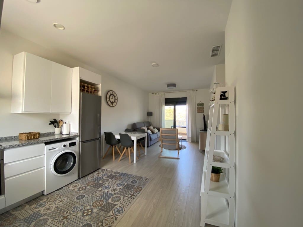 2 sypialnia Mieszkanie na kwatery wakacyjne w Benajarafe z basenem - 1 000 € (Ref: 7769482)