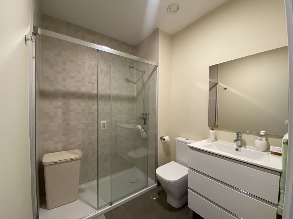 2 sypialnia Mieszkanie na kwatery wakacyjne w Benajarafe z basenem - 1 000 € (Ref: 7769482)