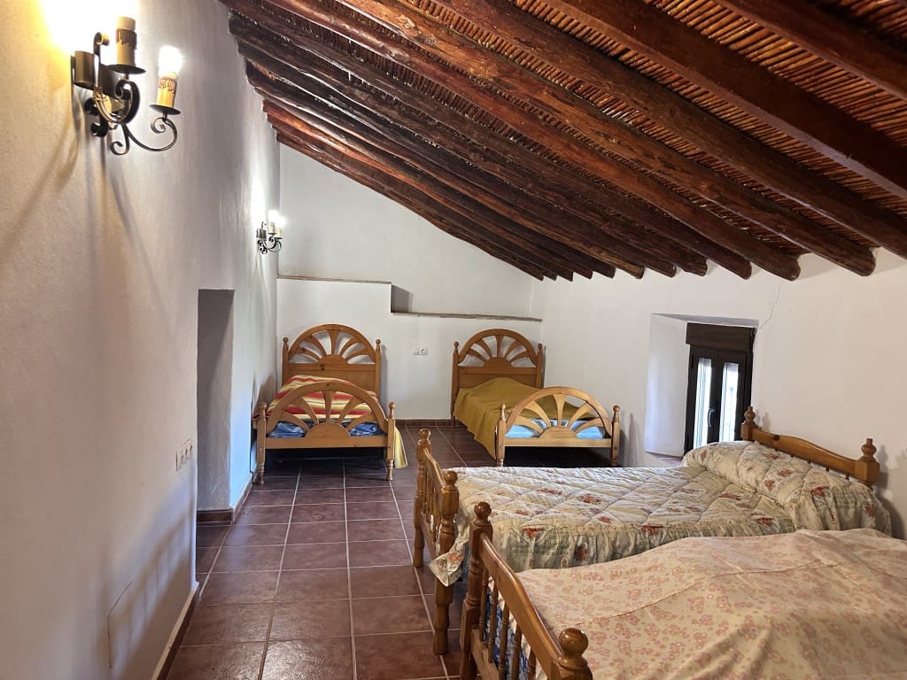 6 soveværelse Finca/Landehus til salg i Comares - € 425.000 (Ref: 7911160)