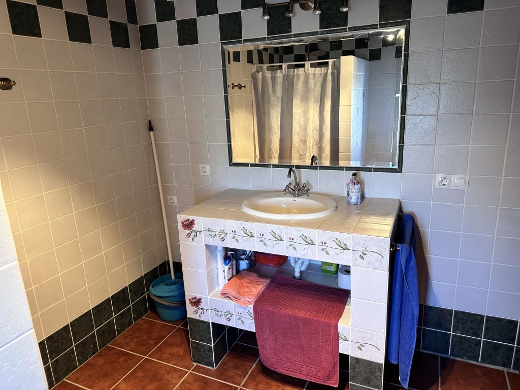 6 soveværelse Finca/Landehus til salg i Comares - € 425.000 (Ref: 7911160)