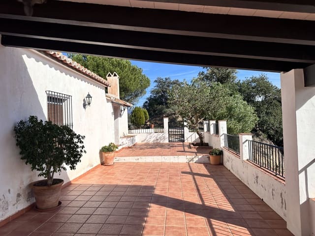 6 chambre Finca/Maison de Campagne à vendre à Comares - 425 000 € (Ref: 7911160)