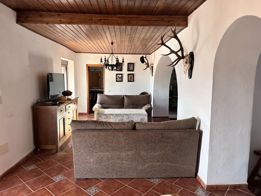 6 soveværelse Finca/Landehus til salg i Comares - € 425.000 (Ref: 7911160)