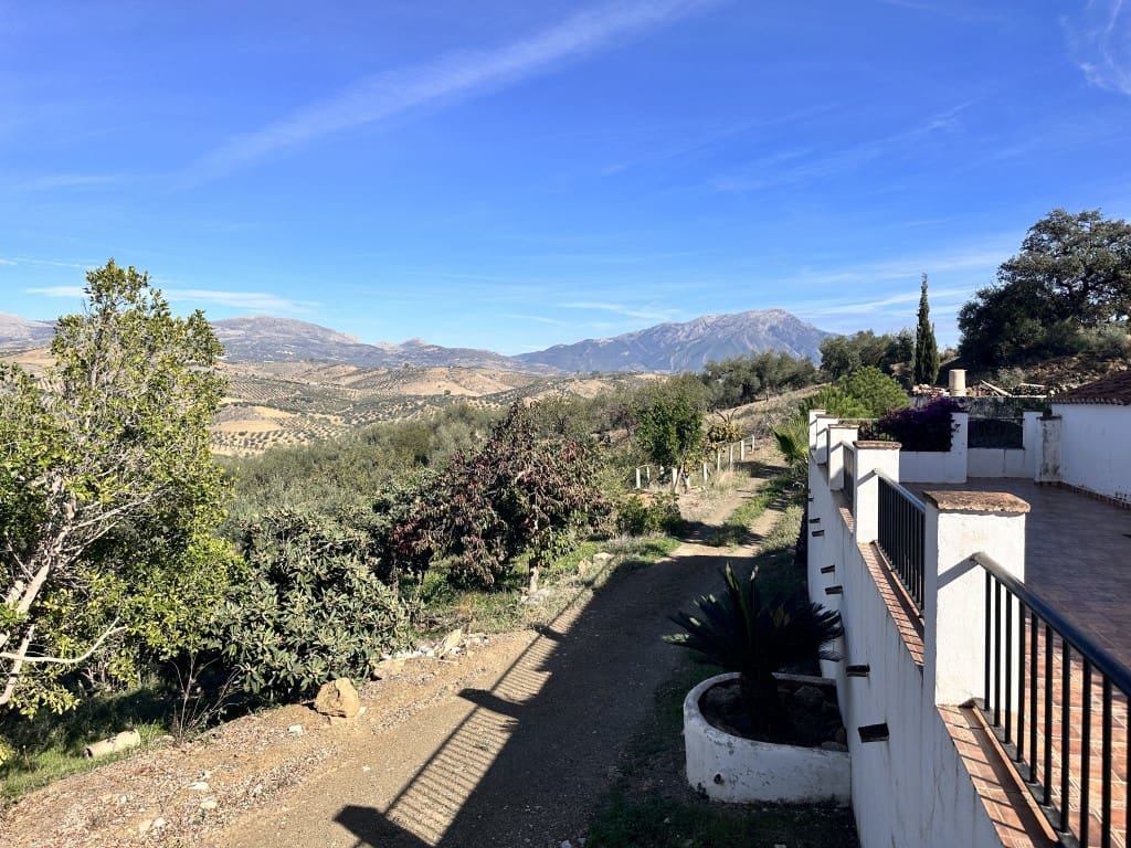 6 soveværelse Finca/Landehus til salg i Comares - € 425.000 (Ref: 7911160)