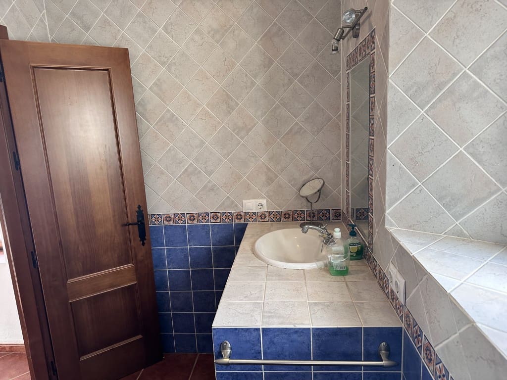 6 soveværelse Finca/Landehus til salg i Comares - € 425.000 (Ref: 7911160)