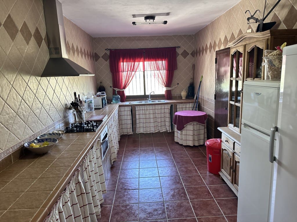 6 soveværelse Finca/Landehus til salg i Comares - € 425.000 (Ref: 7911160)