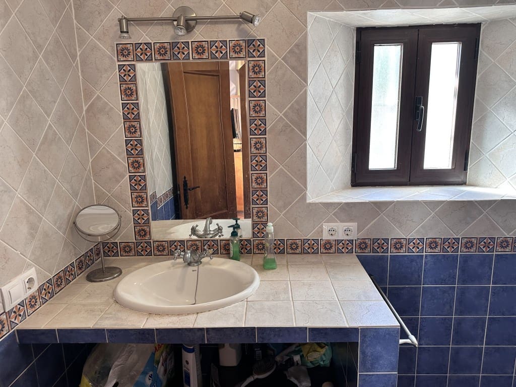 6 soveværelse Finca/Landehus til salg i Comares - € 425.000 (Ref: 7911160)