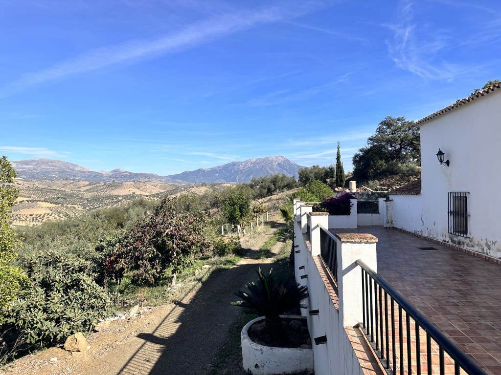 6 soveværelse Finca/Landehus til salg i Comares - € 425.000 (Ref: 7911160)