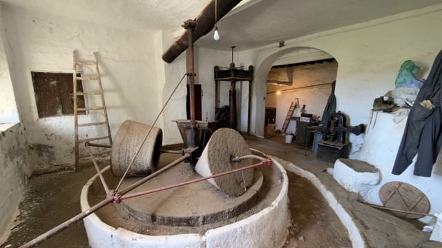 10 slaapkamer Finca/Landhuis te koop in Alora - € 799.000 (Ref: 7991558)