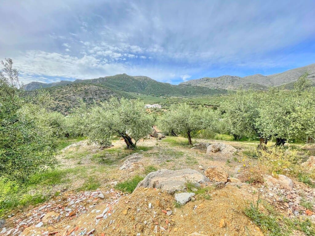 2 quarto Quinta/Casa Rural para venda em Periana com garagem - 138 500 € (Ref: 8052121)