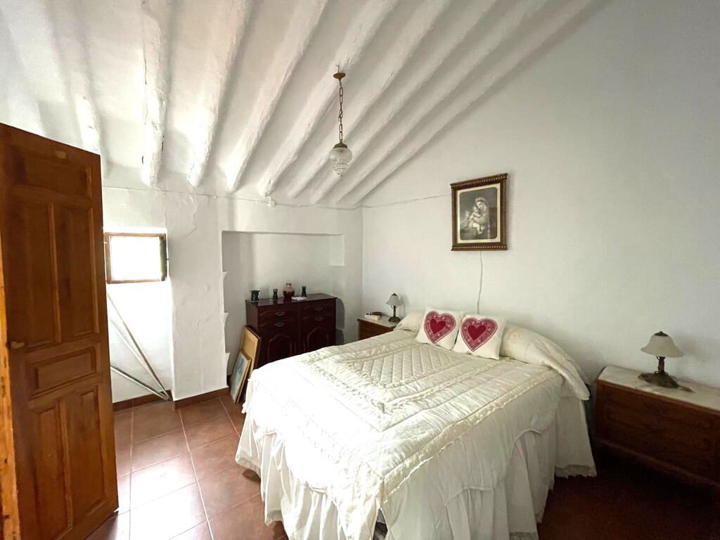 2 quarto Quinta/Casa Rural para venda em Periana com garagem - 138 500 € (Ref: 8052121)