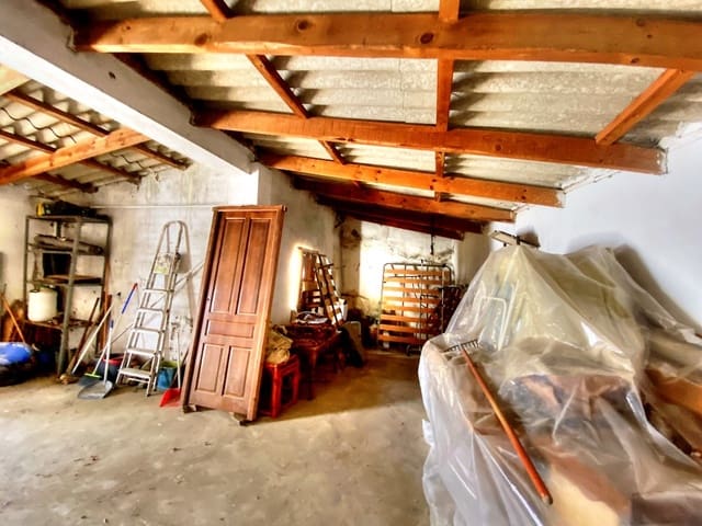 Ruin till salu i Salares - 50 000 € (Ref: 8165037)