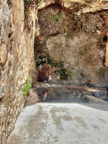 Ruin till salu i Salares - 50 000 € (Ref: 8165037)