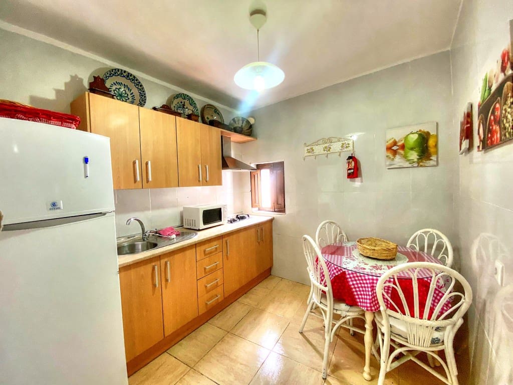 2 soveværelse Byhus til salg i Salares - € 90.000 (Ref: 8171947)