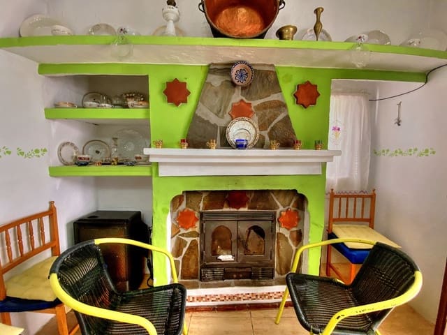 2 soveværelse Byhus til salg i Salares - € 90.000 (Ref: 8171947)