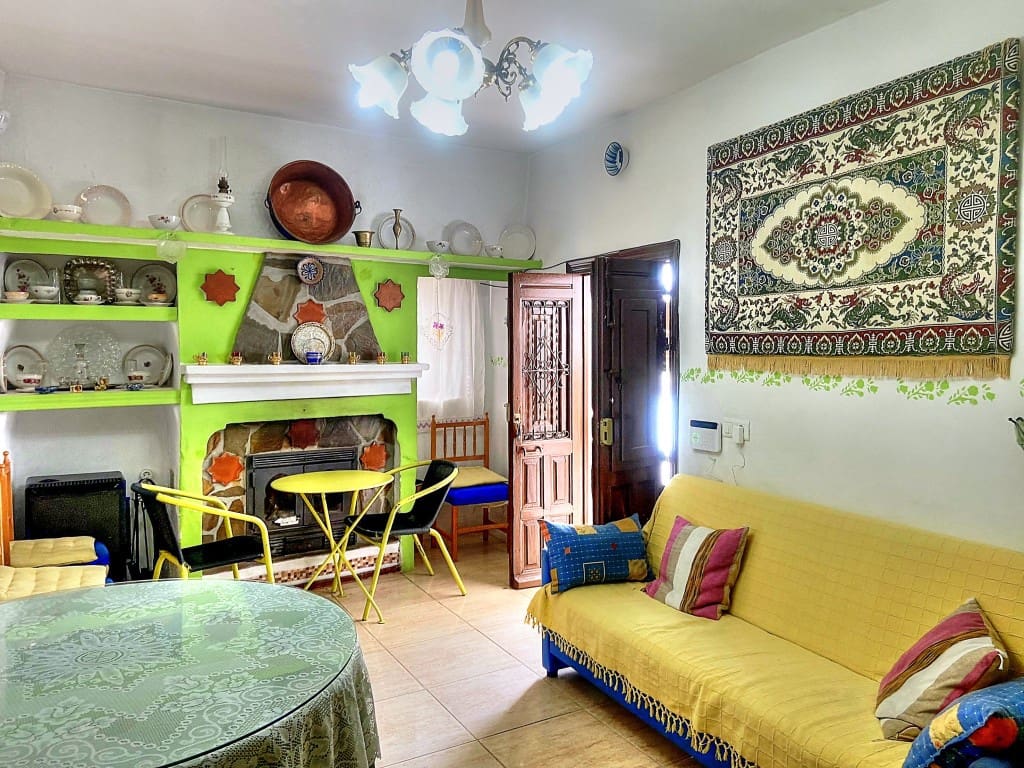 2 soveværelse Byhus til salg i Salares - € 90.000 (Ref: 8171947)