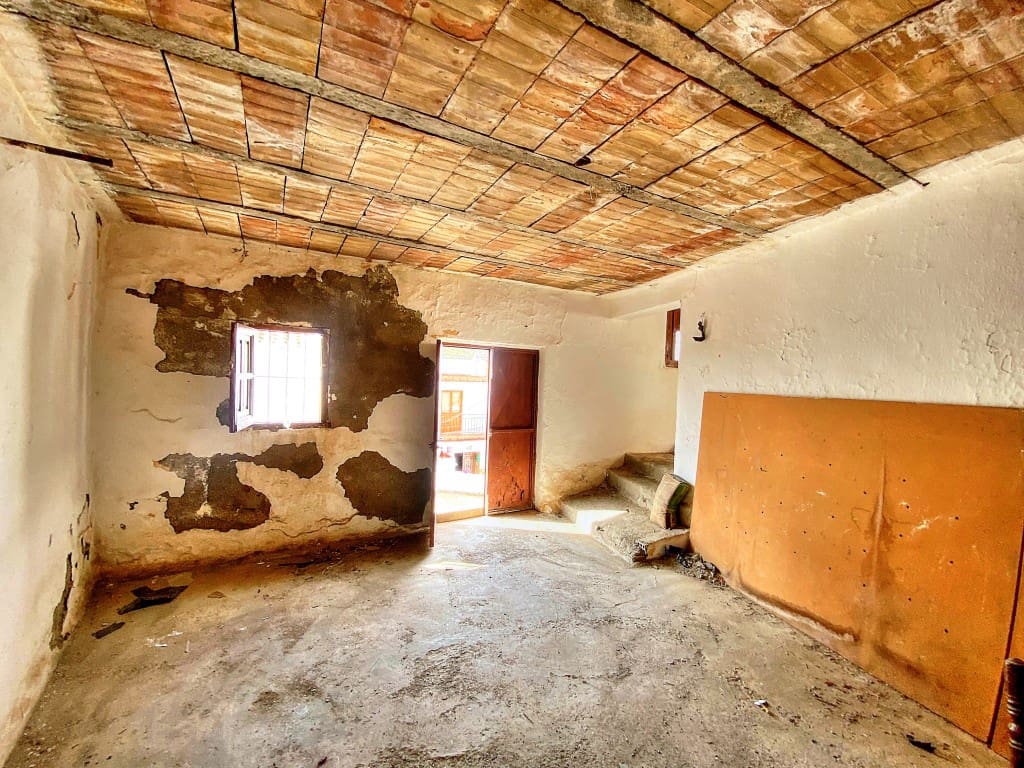 2 soveværelse Byhus til salg i Salares - € 46.000 (Ref: 8182036)