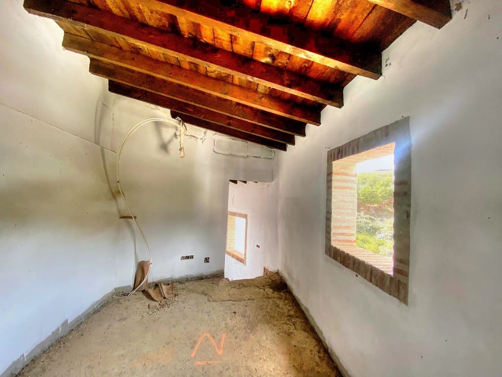 4 sypialnia Finka/Dom wiejski na sprzedaż w Salares - 150 000 € (Ref: 8252279)