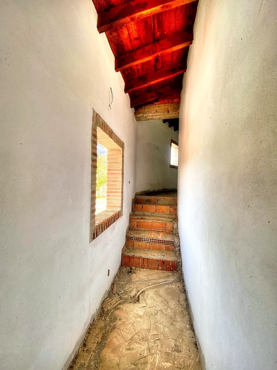 4 sypialnia Finka/Dom wiejski na sprzedaż w Salares - 150 000 € (Ref: 8252279)