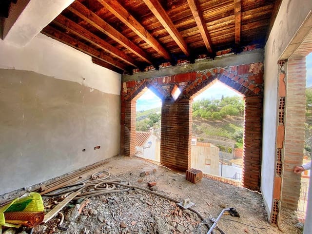 4 sypialnia Finka/Dom wiejski na sprzedaż w Salares - 150 000 € (Ref: 8252279)